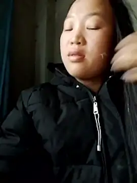 Yumiik2kk online show from January 14, 2026, 2:48 am