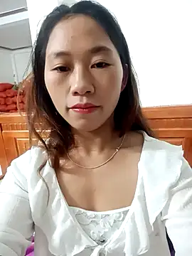 Xonpine029 online show from November 19, 2025, 3:45 pm