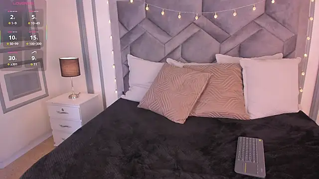 TahliaMoreau online show from January 10, 2026, 3:57 am