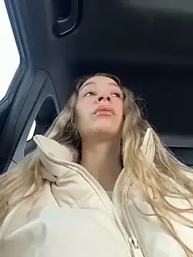 SashaCatt online show from February 16, 2026, 8:13 am