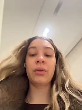 SashaCatt online show from February 10, 2026, 8:46 am