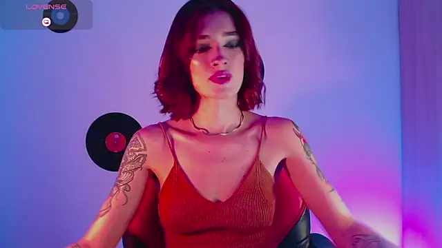 Snapshot of rotwallace chatting on December 18, 2025, 7:50 pm rotwallace online show from December 18, 2025, 7:50 pm