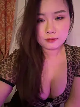 Snapshot of xoxo7799 chatting on February 1, 2026, 5:44 pm xoxo7799 online show from February 1, 2026, 5:44 pm