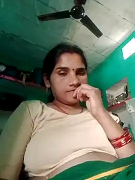 Snapshot of Seema_ji12 chatting on April 8, 2026, 3:24 pm Seema ji12 online show from April 8, 2026, 3:24 pm