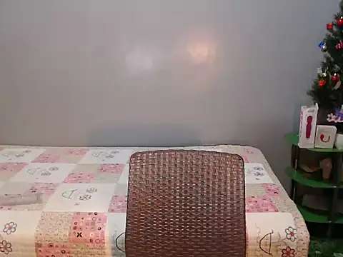 Prettygirlproblem online show from December 2, 2025, 8:27 am