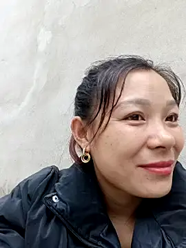 Lyla john online show from December 16, 2025, 9:46 am