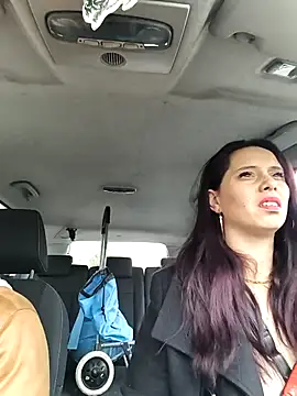 MickNanaa online show from December 5, 2025, 11:09 am