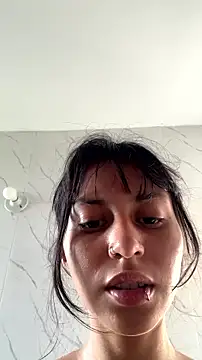 Tamara Aluna  online show from August 4, 2026, 12:42 pm