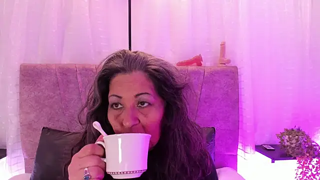 Snapshot of Victoriaa_Anderson chatting on April 23, 2026, 12:51 pm Victoriaa Anderson online show from April 23, 2026, 12:51 pm