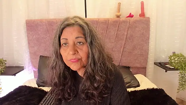 Snapshot of Victoriaa_Anderson chatting on April 15, 2026, 7:58 pm Victoriaa Anderson online show from April 15, 2026, 7:58 pm