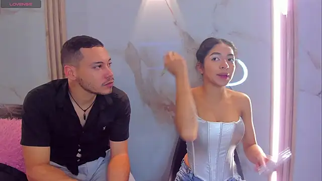 Aron and molly online show from November 15, 2025, 12:09 pm