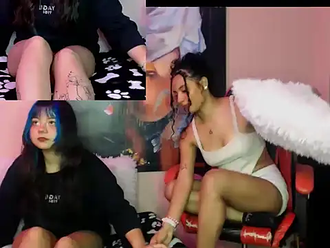 Snapshot of CottonKitty19 chatting on February 24, 2026, 12:00 am CottonKitty19 online show from February 24, 2026, 12:00 am