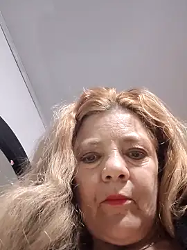 Snapshot of karlaanqui1 chatting on February 17, 2026, 11:40 am karlaanqui1 online show from February 17, 2026, 11:40 am