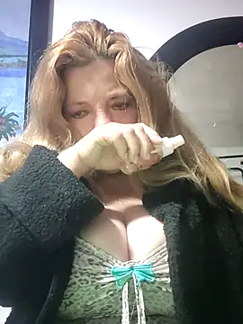 Snapshot of karlaanqui1 chatting on February 24, 2026, 10:38 am karlaanqui1 online show from February 24, 2026, 10:38 am