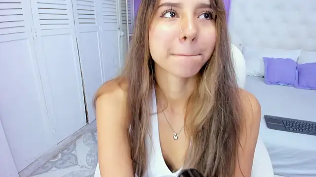 Sara connor01 online show from March 8, 2026, 1:14 pm