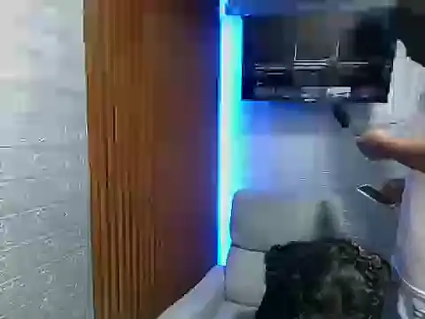 Snapshot of Scarlett_Heat2 chatting on November 9, 2025, 1:09 am Scarlett Heat2 online show from November 9, 2025, 1:09 am