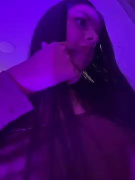 Snapshot of EmmiiGlow chatting on April 6, 2026, 11:50 pm EmmiiGlow online show from April 6, 2026, 11:50 pm