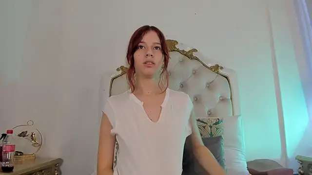 Snapshot of scarlett_smith_3 chatting on April 8, 2026, 2:51 pm scarlett smith 3 online show from April 8, 2026, 2:51 pm