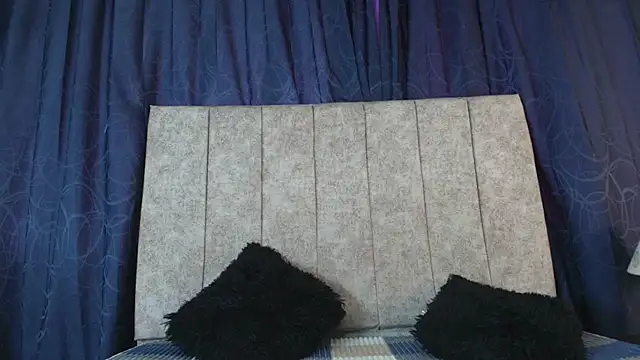 Sofi-Brown online show from December 2, 2025, 2:41 pm