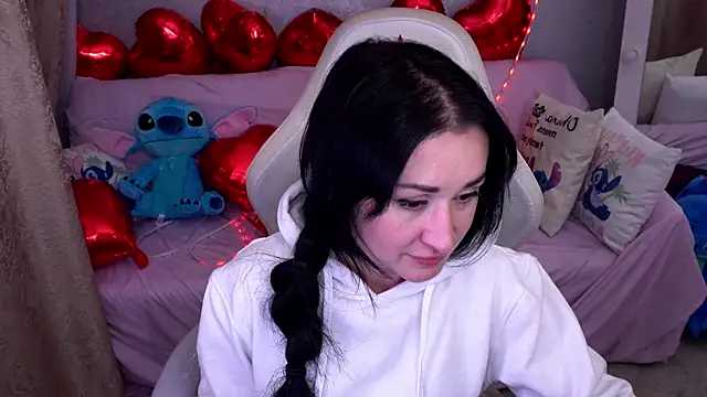 Snapshot of CarolinaaFoxyyy chatting on February 10, 2026, 7:57 pm CarolinaaFoxyyy online show from February 10, 2026, 7:57 pm