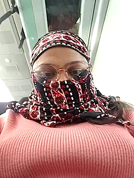 Kamna Hotty online show from December 5, 2025, 3:49 am