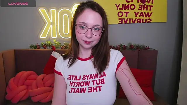 Erica Nelson online show from November 29, 2025, 1:28 am