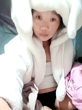 blonde blg online show from November 19, 2025, 10:10 pm