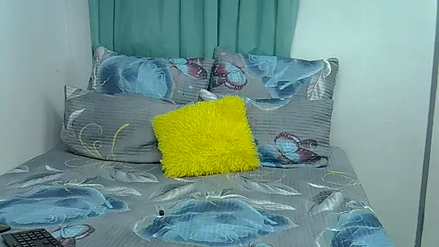 HipsDontLieX95 online show from December 16, 2025, 10:47 pm