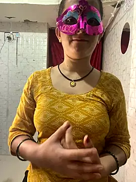 Snapshot of Red_Queen_11 chatting on December 2, 2025, 6:53 pm Red Queen 11 online show from December 2, 2025, 6:53 pm