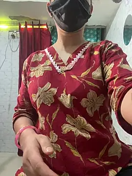 Snapshot of Red_Queen_11 chatting on January 18, 2026, 6:44 pm Red Queen 11 online show from January 18, 2026, 6:44 pm