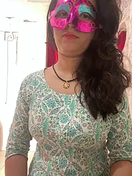 Snapshot of Red_Queen_11 chatting on November 30, 2025, 9:10 am Red Queen 11 online show from November 30, 2025, 9:10 am