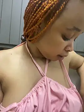 Snapshot of Nisha_102 chatting on February 5, 2026, 8:48 pm Nisha 102 online show from February 5, 2026, 8:48 pm