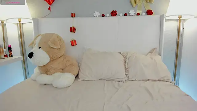 bambbyx online show from April 15, 2026, 9:37 am