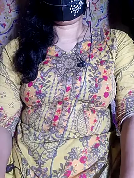 HotGirl23231 online show from May 2, 2026, 6:46 pm