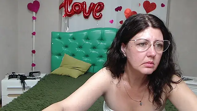 Snapshot of RoseHille chatting on July 14, 2026, 5:08 pm RoseHille online show from July 14, 2026, 5:08 pm