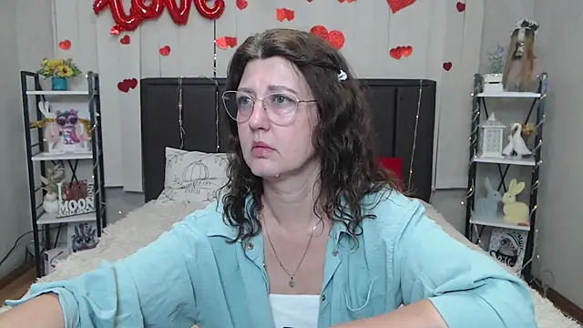 Snapshot of RoseHille chatting on May 24, 2026, 5:18 am RoseHille online show from May 24, 2026, 5:18 am