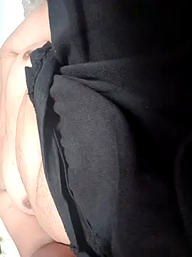 Snapshot of Luispp15cm chatting on January 13, 2026, 7:29 pm Luispp15cm online show from January 13, 2026, 7:29 pm