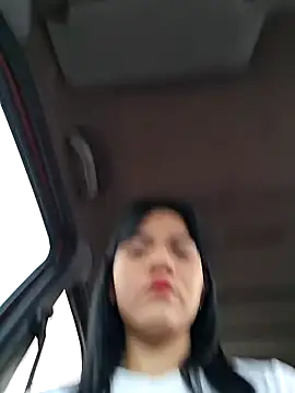 Skinny Wet online show from December 2, 2025, 11:34 am