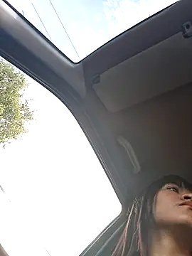 Skinny Wet online show from November 18, 2025, 1:03 pm