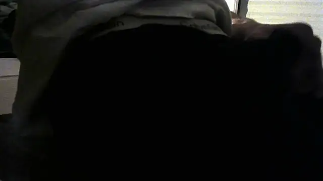 Snapshot of monsieur18cm chatting on January 6, 2026, 9:41 pm monsieur18cm online show from January 6, 2026, 9:41 pm