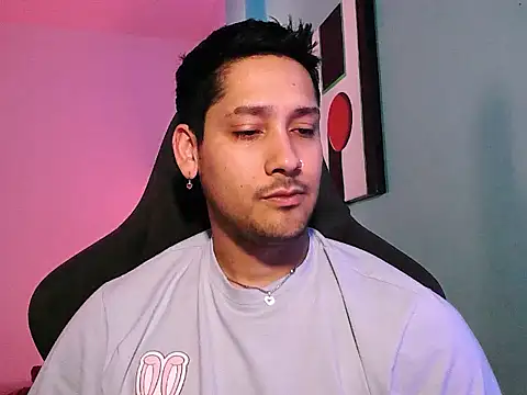 Abruptoinusual online show from November 13, 2025, 6:12 pm