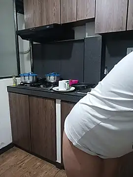 Little-Sammy online show from December 5, 2025, 8:06 pm