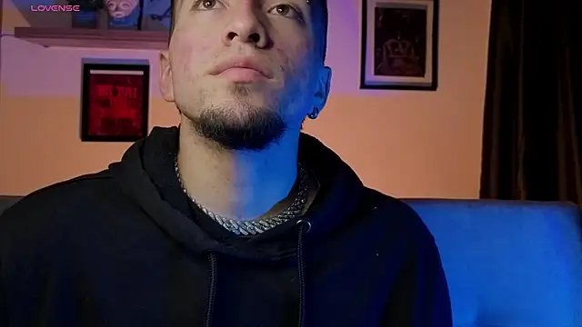 AresMassimoX online show from November 15, 2025, 3:54 am