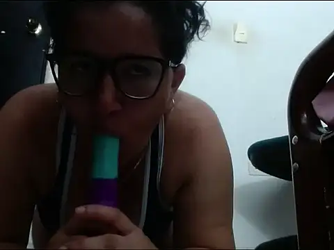 Sra Angelina online show from November 27, 2025, 1:39 am