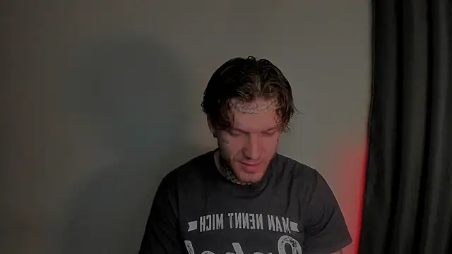 Huntall77 online show from November 29, 2025, 2:50 pm