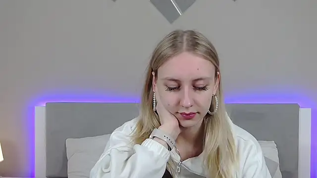 Snapshot of RachaelCute chatting on April 25, 2026, 11:13 am RachaelCute online show from April 25, 2026, 11:13 am