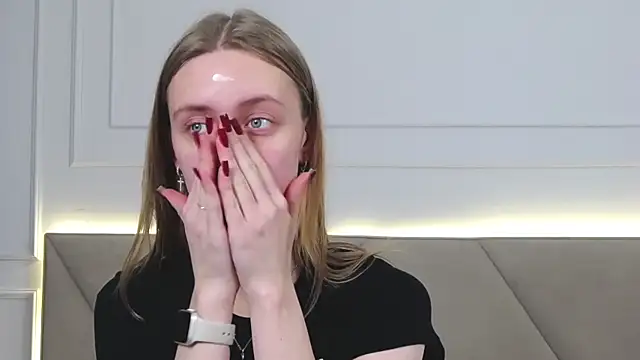 Snapshot of RachaelCute chatting on November 17, 2025, 4:27 am RachaelCute online show from November 17, 2025, 4:27 am