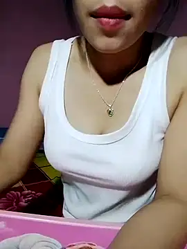 Cloud-wh online show from November 17, 2025, 1:04 pm