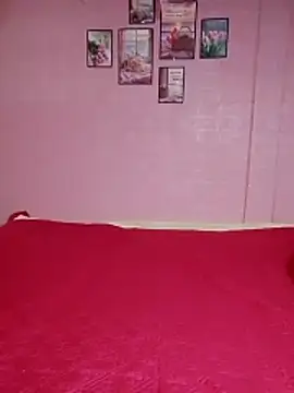 Snapshot of Cloud-wh chatting on April 13, 2026, 7:34 am Cloud-wh online show from April 13, 2026, 7:34 am