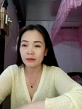 Feeling-hot online show from March 10, 2026, 7:12 am